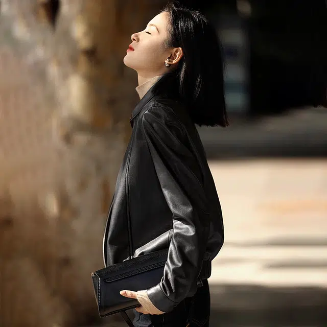 比利斯山羊 时尚休闲束紧轻奢翻领皮衣 女款