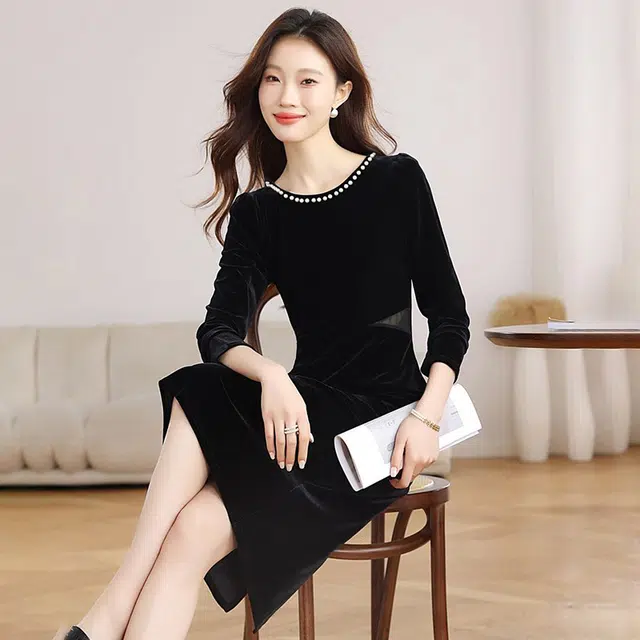 比利斯山羊 气质显瘦赫本风长袖连衣裙 女款