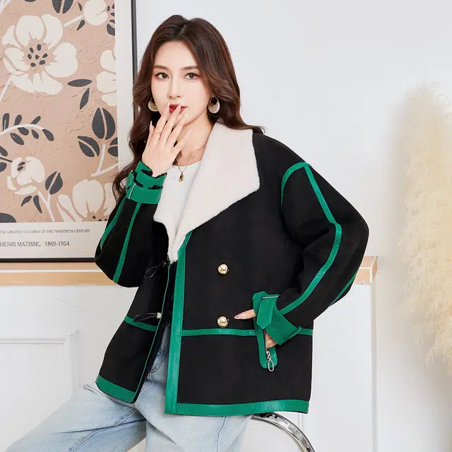 比利斯山羊 翻领撞色线条羊剪绒皮草 女款