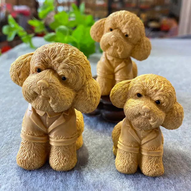 得笙陌 泰迪木雕可爱小狗工艺品雕刻车摆国潮 黄杨木 摆件 男女同款情侣款