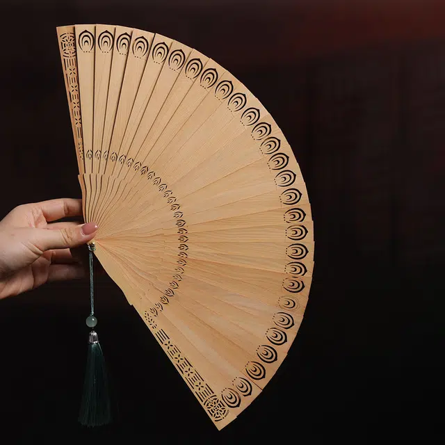 得笙陌 火韵(苏扇）新中式复古文艺范小众古风搭配文玩古典风 崖柏 木作扇子 男女同款情侣款