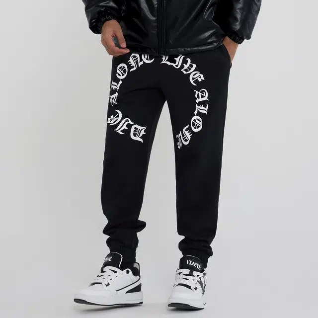 VLONE VLogo