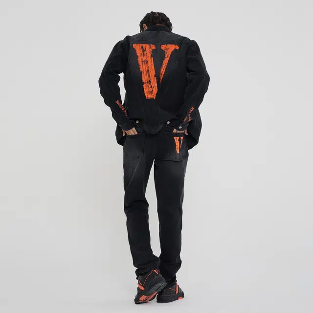 VLONE VLogo