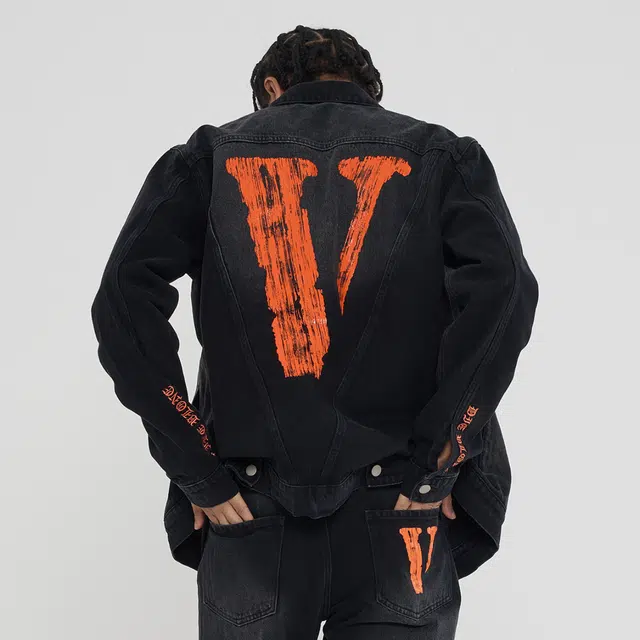 VLONE VLogo