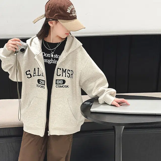 黑恐龙上装 洋气上衣儿童时髦小女孩休闲春