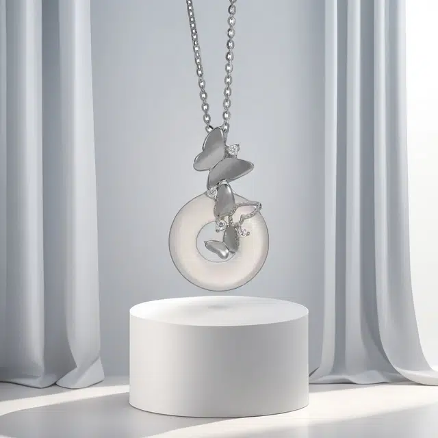 七小匠 国风复古 简约设计 精致小巧 蝶舞翩翩 蝶舞平安扣 玉髓 玉石项链 女款