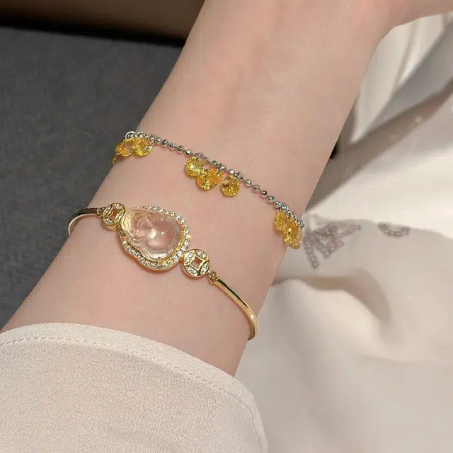 七小匠 国潮  温婉典雅 轻奢大气 招财貔貅 玉髓 手链 女款