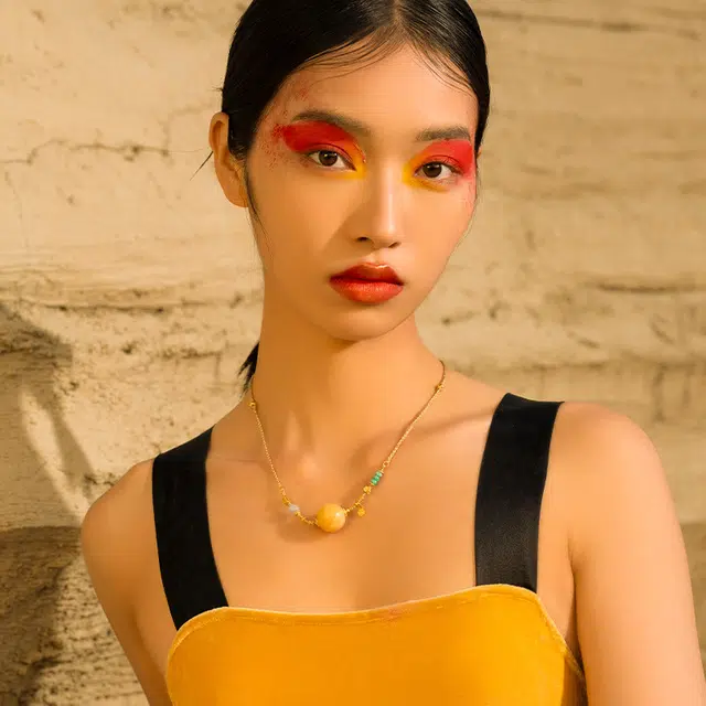 七小匠 新中式 复古轻奢简约 时尚小众设计 珐琅彩 蜜蜡 项链 女款