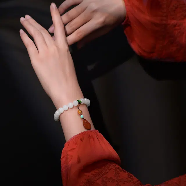 七小匠 国风 简约时尚 轻奢复古 小众设计 高级感 和田玉 手串 女款 白玉