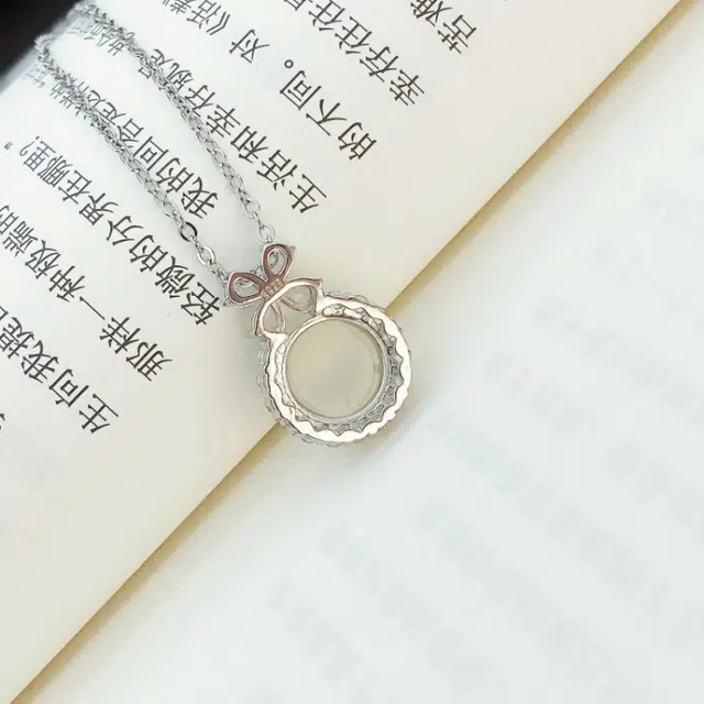 七小匠 新中式 甜美少女心蝴蝶结圆心 轻奢 小众设计高级感 玉髓 项链 女款