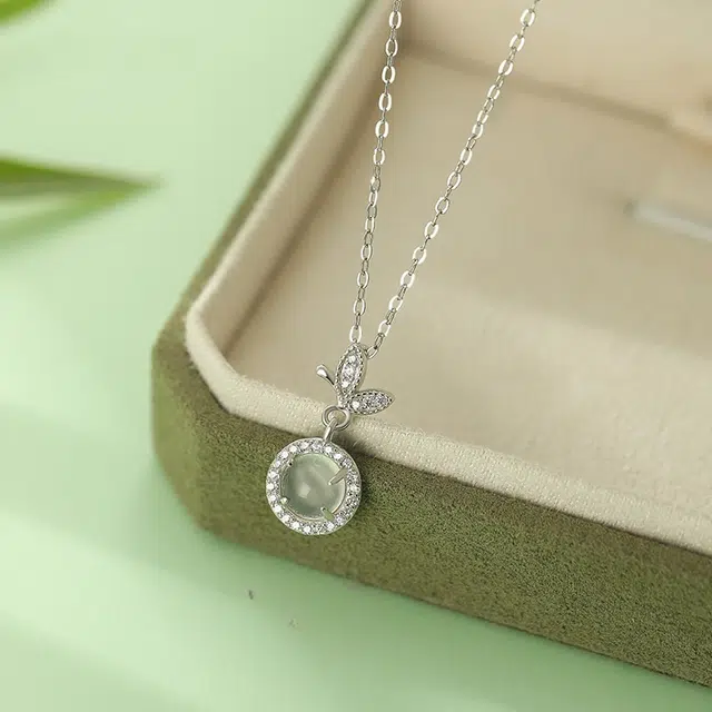 七小匠 诸事顺利 新中式 轻奢小众 国风国潮 文艺蝴蝶甜美小众设计淡雅国风高级感锁骨链#好运天然 玉髓 项链 女款