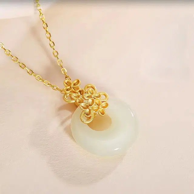 七小匠 国风 小巧精致 简约大气 温婉 桂花平安扣 百搭 和田玉 项链 女款 青白玉