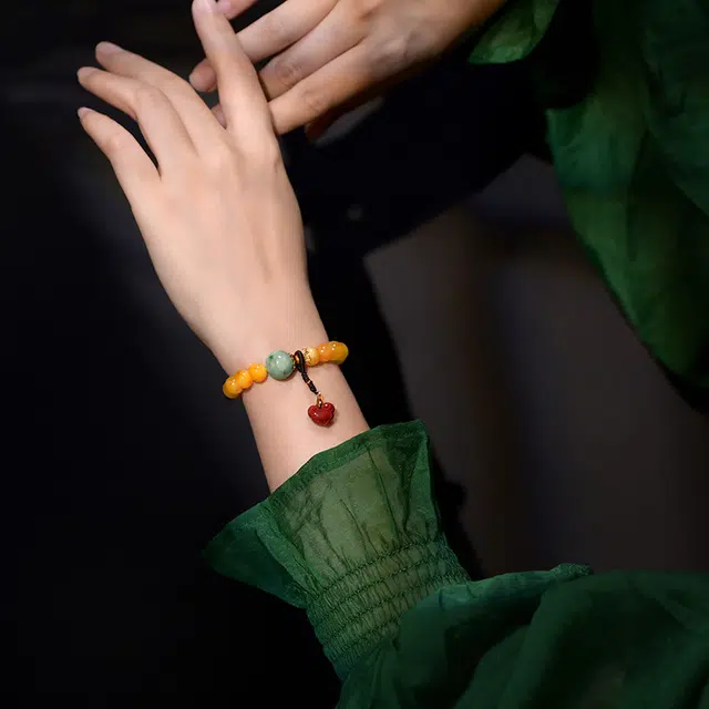 七小匠 新中式 复古小众设计 轻奢时尚简约 优雅高级感 蜜蜡 手串 女款