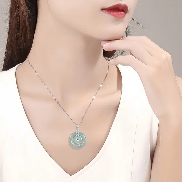 S925