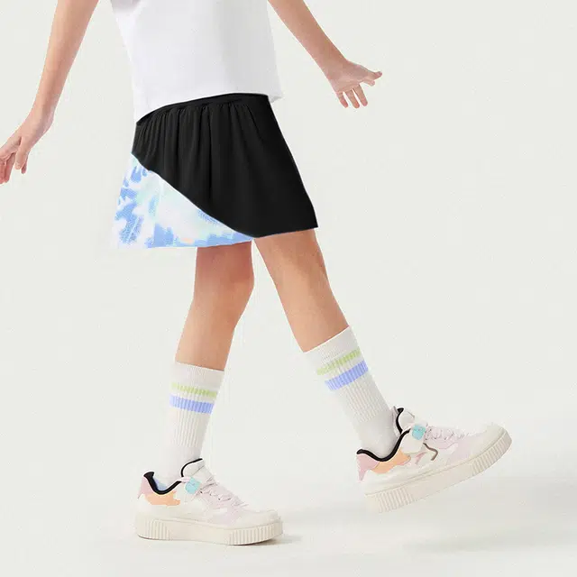安踏 童装 纯色高腰直筒半身裙 女童 梦幻黑