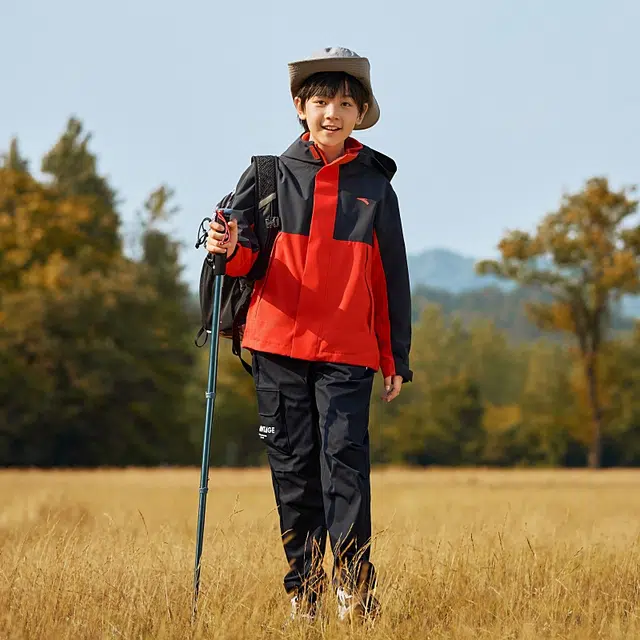 安踏儿童 大容量防泼水轻便 织物 双肩包 常规 青少年 黑色满印