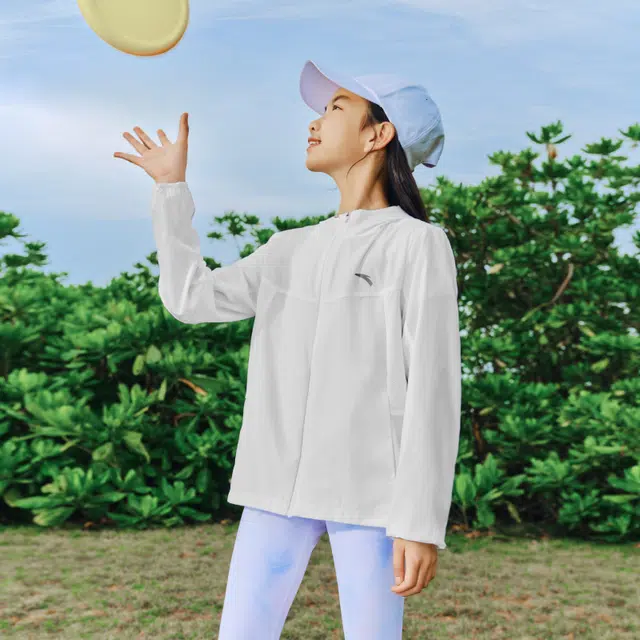 儿童款 安踏儿童 小光甲 撞色拼接长袖舒适连帽防晒服 纯净白