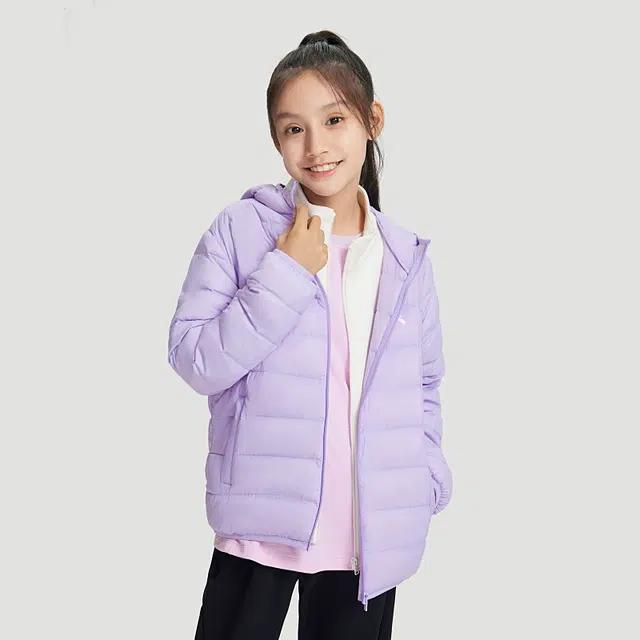 青少年 安踏儿童 轻暖系列柔软舒适连帽羽绒服 冷凝紫色