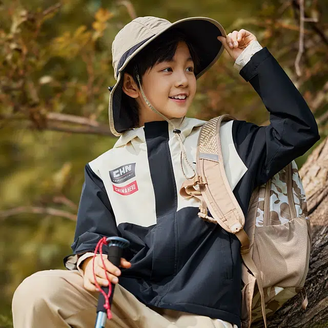 安踏儿童 大容量防泼水轻便 织物 双肩包 青少年 军绿满印