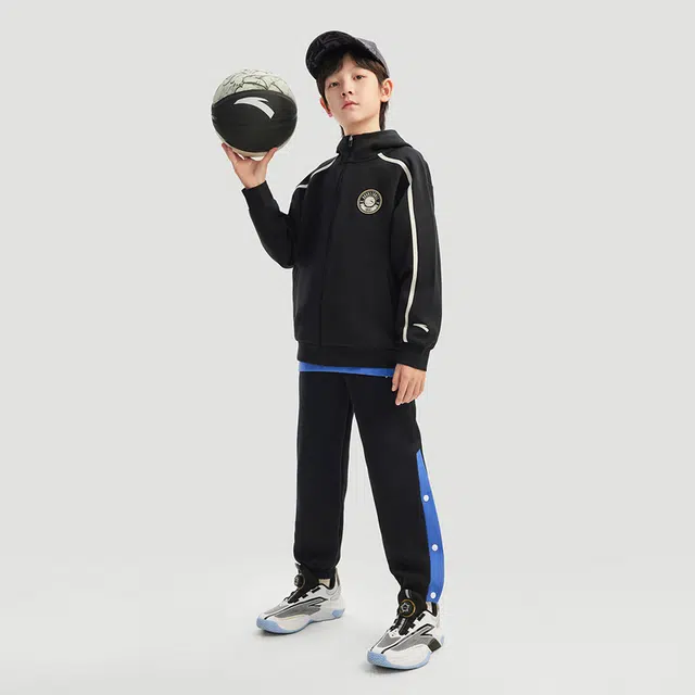 安踏儿童上装 简约时尚亲肤舒适 青少年