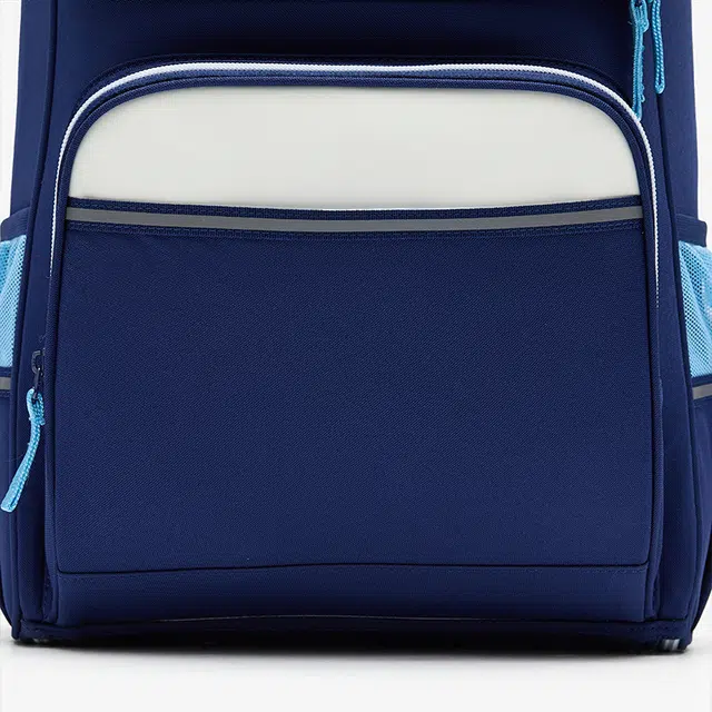 安踏儿童 潮流时尚防泼水大容量小学生轻量化 涤纶 童包 儿童款