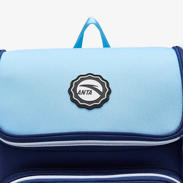 安踏儿童 潮流时尚防泼水大容量小学生轻量化 涤纶 童包 儿童款