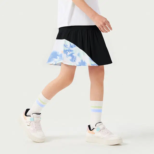 安踏 童装 纯色高腰直筒半身裙 女童 梦幻黑
