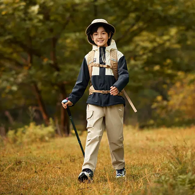 安踏儿童 大容量防泼水轻便 织物 双肩包 青少年 军绿满印