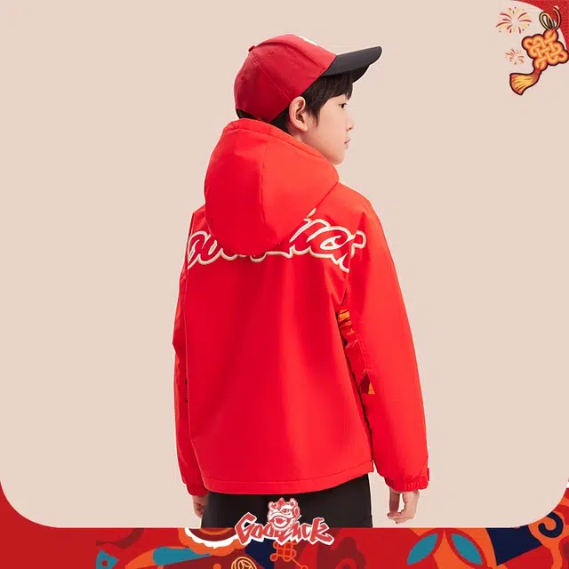 安踏儿童夹克 防泼水潮流舒适百搭连帽外套 红色 青少年