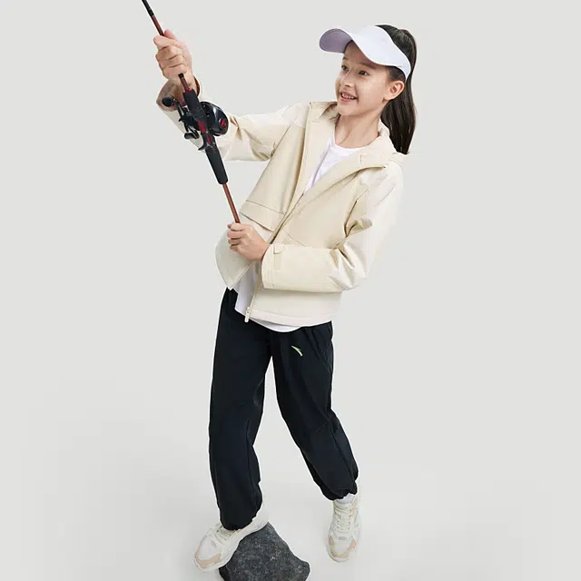 安踏儿童 三防保暖梭织简约夹克外套 杏色 青少年