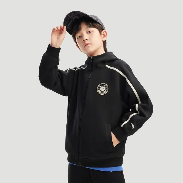 安踏儿童上装 简约时尚亲肤舒适 青少年