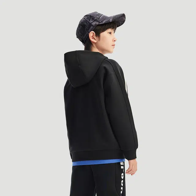 安踏儿童上装 简约时尚亲肤舒适 青少年