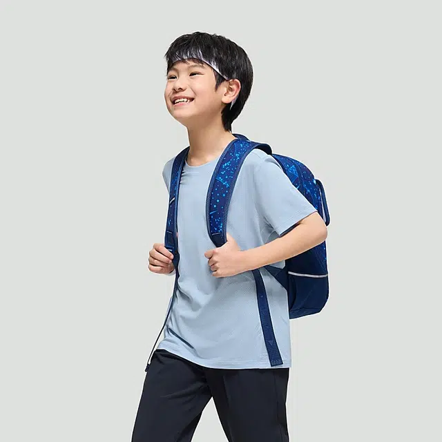 安踏儿童 轻量潮流时尚大容量双肩书包 织物 学生包 儿童款 多色