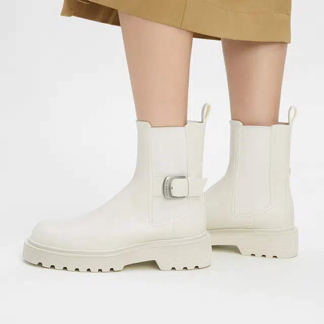 CHARLES&KEITH Chelsea Platform Boots