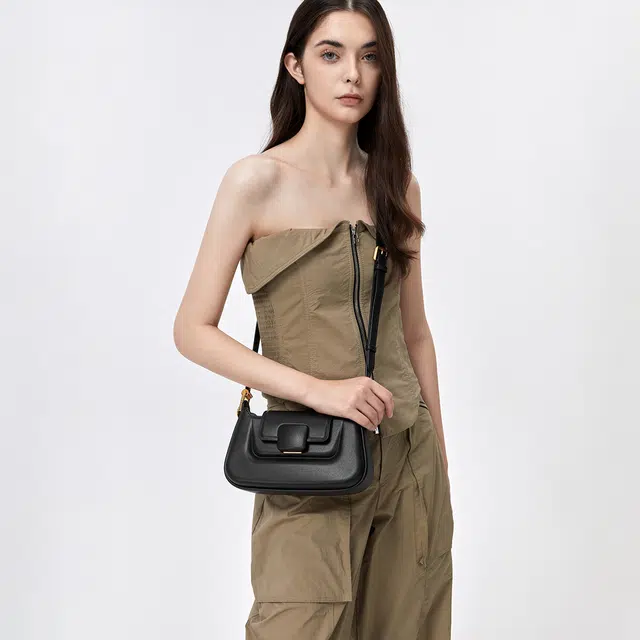 CHARLESKEITH KOA PU ck