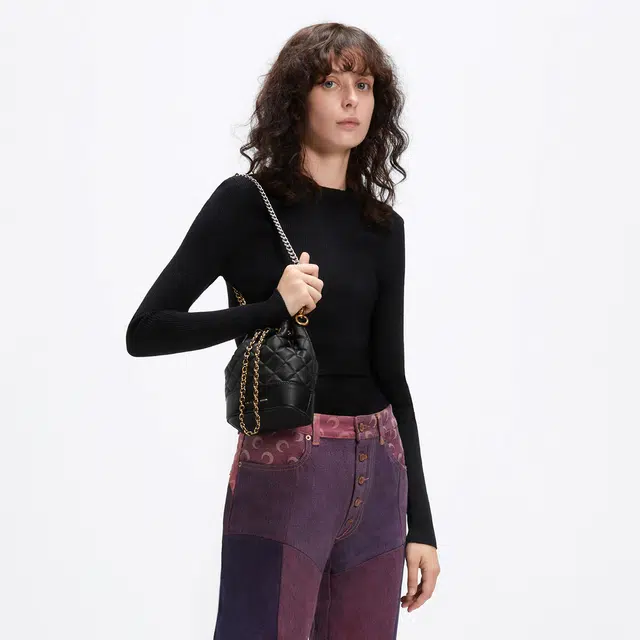 CHARLESKEITH BlackIvory