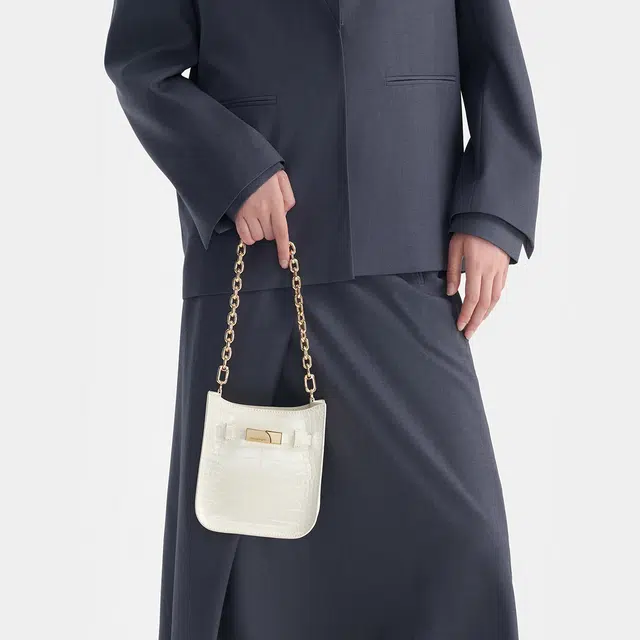 Charles & Keith Croc-Embossed Chain Shoulder Bag Navy/Cream