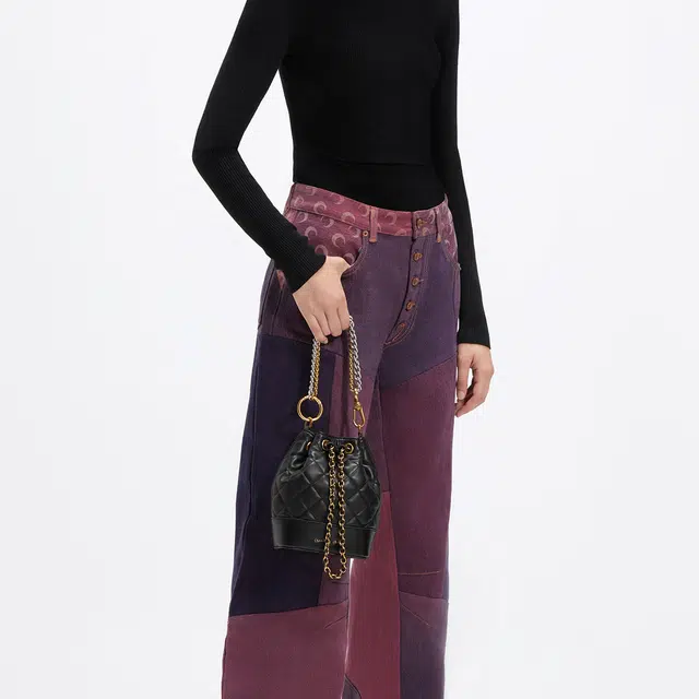 CHARLESKEITH BlackIvory