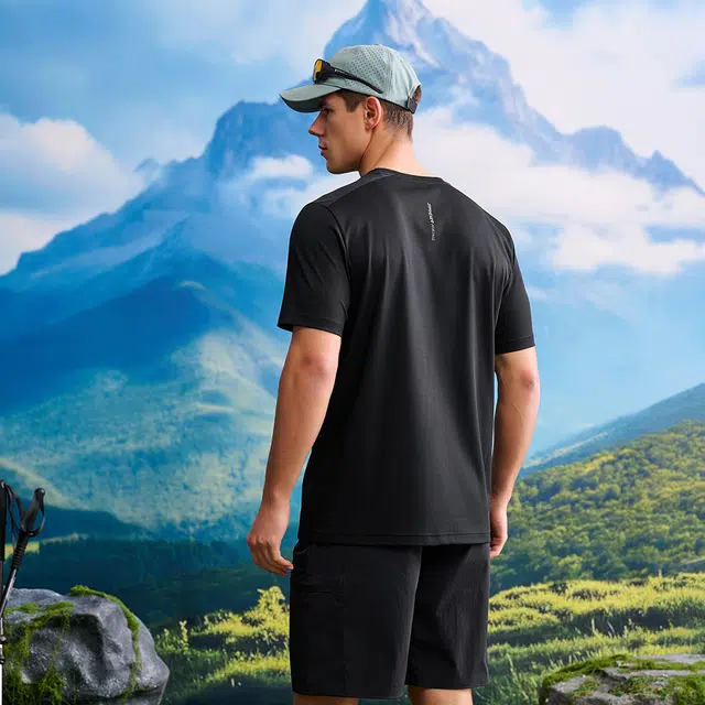 SPYDER TRAINING HIKING logoT