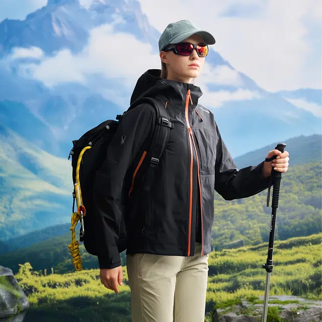 SPYDER TRAINING HIKING