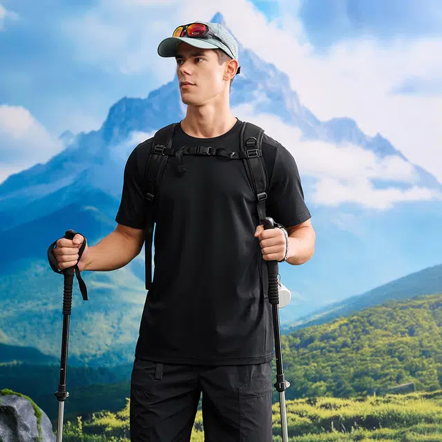 SPYDER TRAINING HIKING logoT
