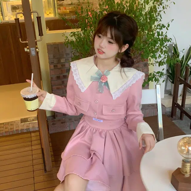 花山家的猫 拼色娃娃领单排扣短款外套收腰吊带连衣裙制服 女款 粉红色