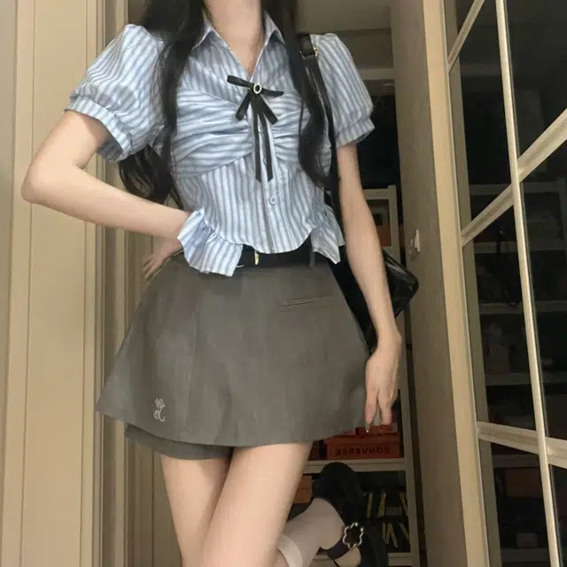 花山家的猫 条纹尖领泡泡袖制服上装 女款 天蓝色