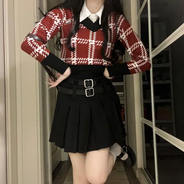 花山家的猫 舒适细腻柔和长袖短款格纹毛衣休闲半身裙制服 女款