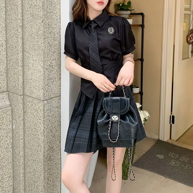 花山家的猫 学院风纯色尖领泡泡短袖上衣中腰百褶短裙制服 女款 两件套