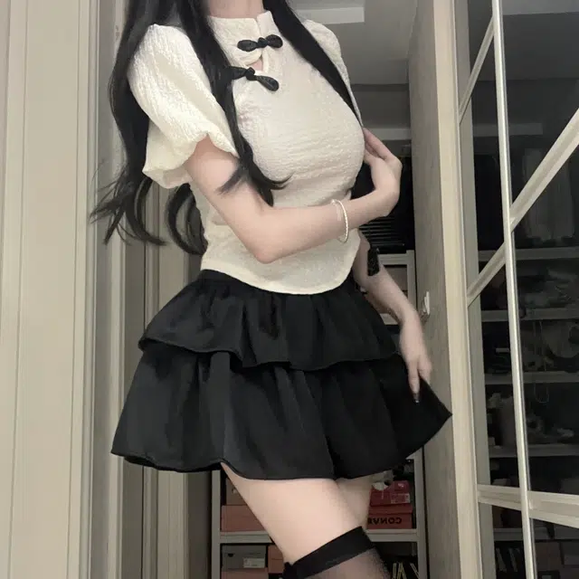 花山家的猫 纯色新中式泡泡袖衬衫配高腰荷叶裙制服套装 女款