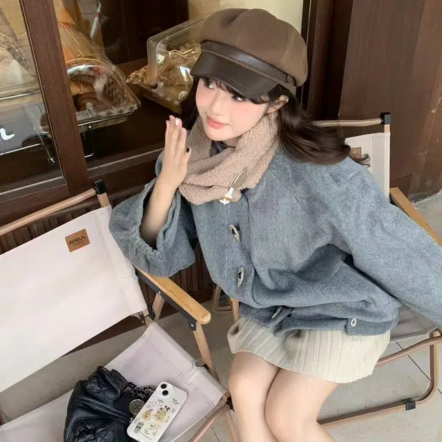 花山家的猫 拼色翻领牛角扣插肩袖加厚保暖夹克 女款 咖啡领灰色