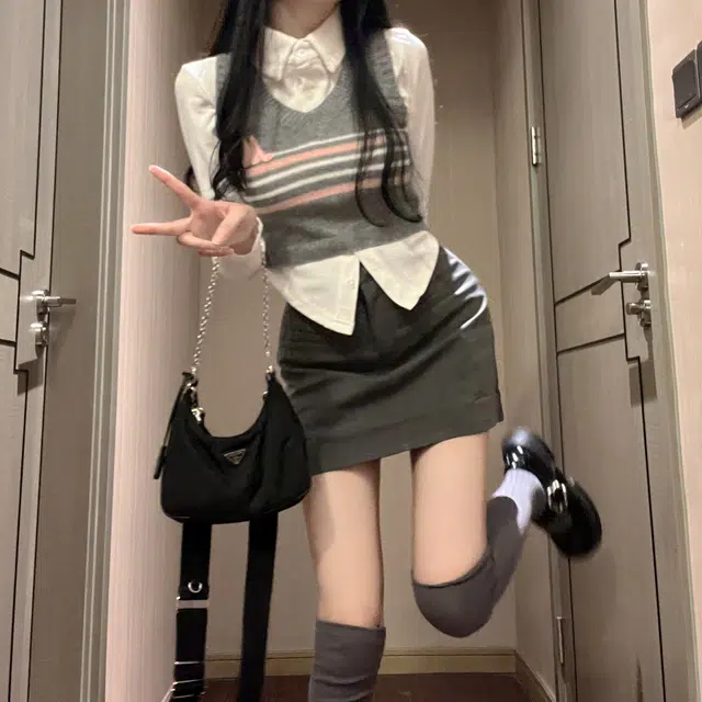 花山家的猫 学院风条纹针织毛衣衬衫包臀裙制服 女款 三件套