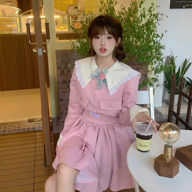 花山家的猫 拼色娃娃领单排扣短款外套收腰吊带连衣裙制服 女款 粉红色