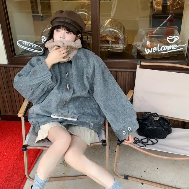 花山家的猫 拼色翻领牛角扣插肩袖加厚保暖夹克 女款 咖啡领灰色